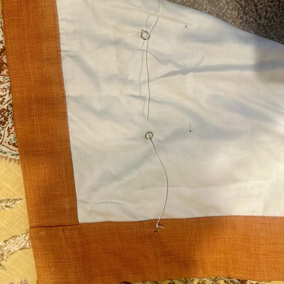 Pair of hand made lined Roman shades - Picture 5 of 5